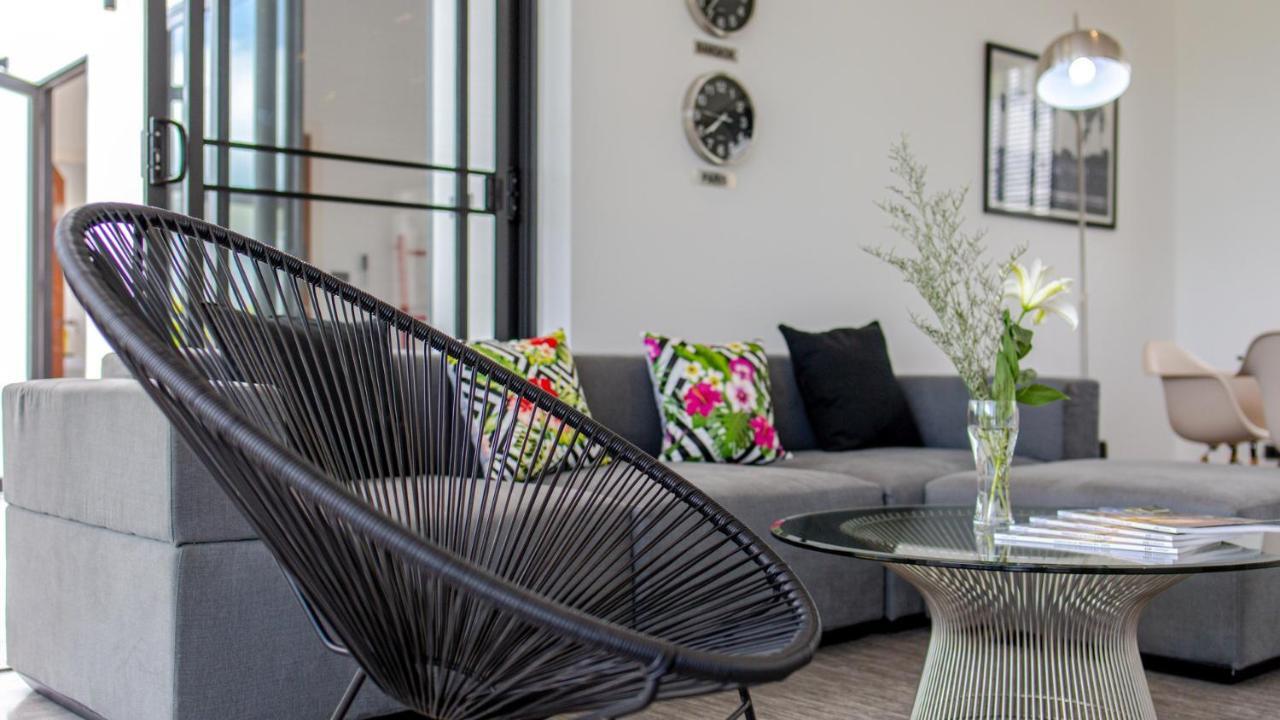 Bengal-seaview-3bdr-modern Style Villa *